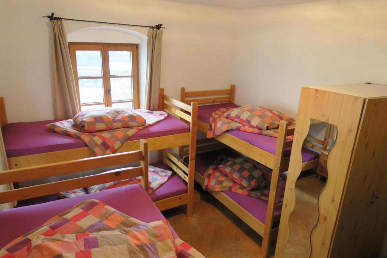 Snowbunnys Backpackers Hostel Kitzbuhel Bagian luar foto