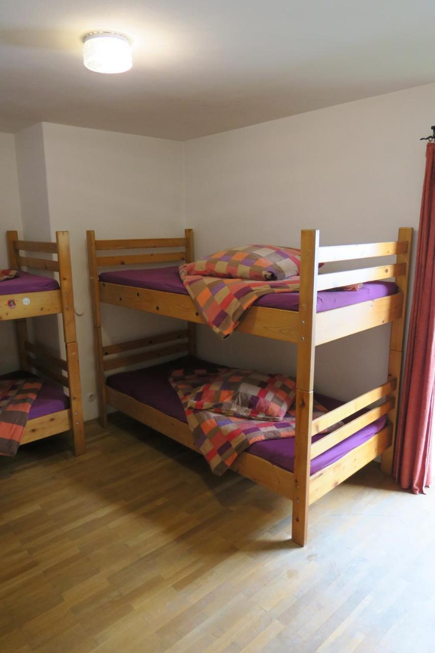 Snowbunnys Backpackers Hostel Kitzbuhel Bagian luar foto